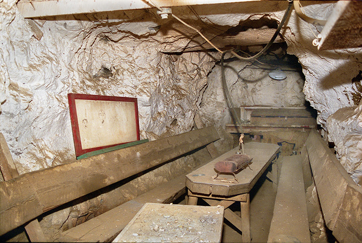 darwin mine lunch room